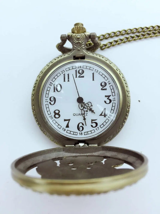 Pingente vintage vintage Hollow Out Modern Hours Hours Colar Pocket Watches Gift