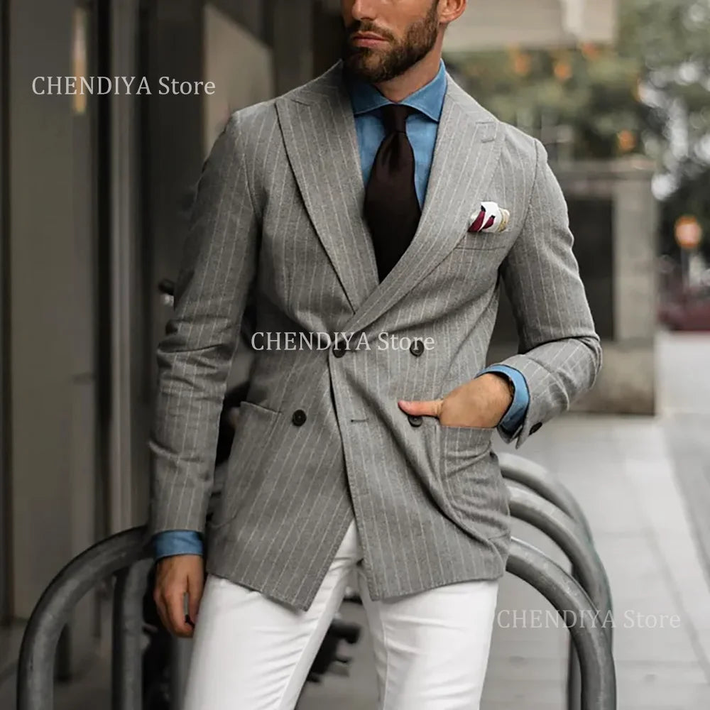 Light Gray Pinstripe Men’s Suits Slim Fit Double Breasted Peaked Lapel Business Suit Formal Prom Tuxedos 2 Piece Jacket Pants
