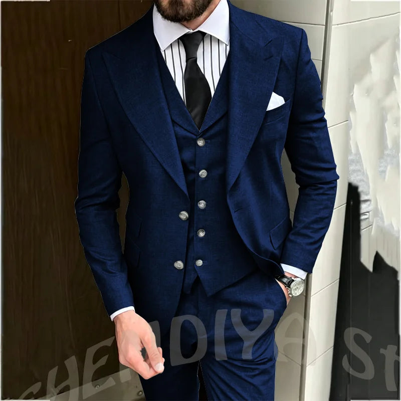 Light Gray Men Suit Business Three Piece Classic Design Single Breasted Peaked Lapel Blazer Vest Pants Formal Office Party Set
