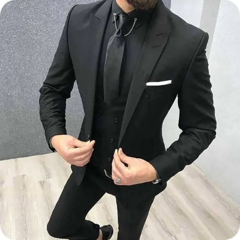 New Classic Wedding Suits for Men Chic Peaked Lapel Custom Made Groom Tuxedo Slim Fit Male Formal Suit (Jacket + Pants + Vest)