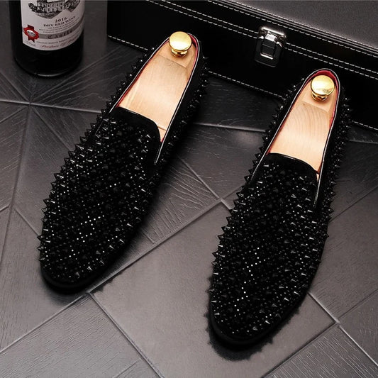 Luxury Brand Men's Fashion Rivets Shoes Black Punk Flats Loafers Men Handmade Spiked Man Party Wedding Shoes Soft Moccasins