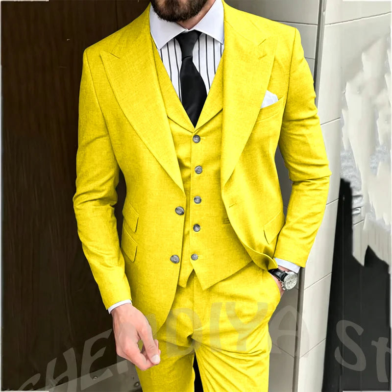 Light Gray Men Suit Business Three Piece Classic Design Single Breasted Peaked Lapel Blazer Vest Pants Formal Office Party Set
