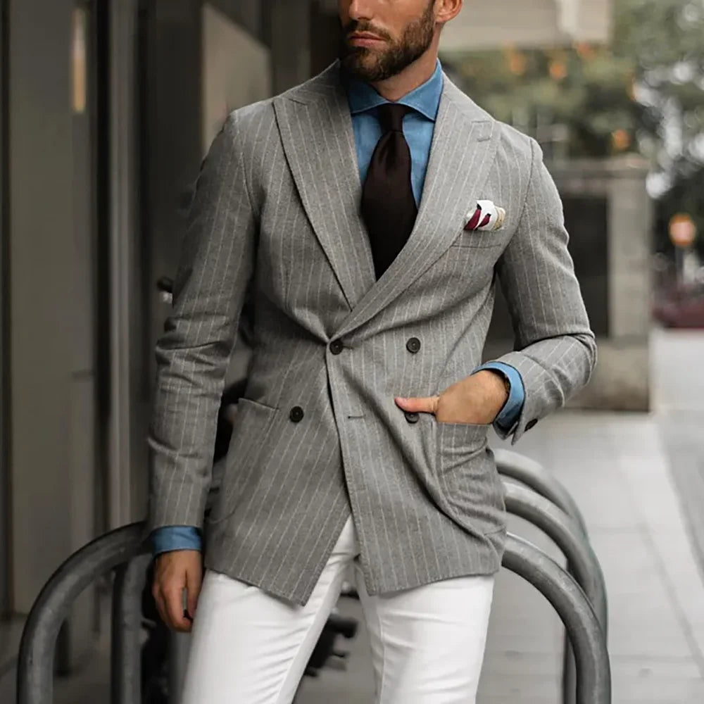 Light Gray Pinstripe Men’s Suits Slim Fit Double Breasted Peaked Lapel Business Suit Formal Prom Tuxedos 2 Piece Jacket Pants