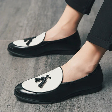 LUXURY ITALIAN LOAFERS MEN DRESS SHOES FASHION HAND-MADE SLIP ON TASSEL LOAFERS WEDDING OFFICE SHOES CASUAL MEN SHOES LEATHER
