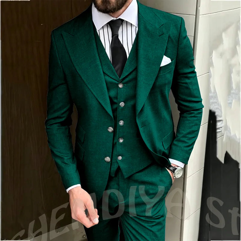Light Gray Men Suit Business Three Piece Classic Design Single Breasted Peaked Lapel Blazer Vest Pants Formal Office Party Set