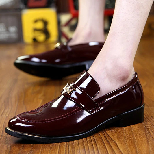 Fashion Glitter Dress Shoes Man Glossy Casual Patent Leather Loafers Men Trendy Slip-on Red Men's Social Shoe mocassins hommes