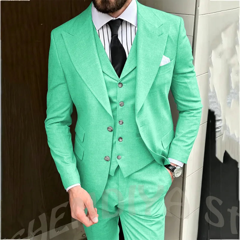 Light Gray Men Suit Business Three Piece Classic Design Single Breasted Peaked Lapel Blazer Vest Pants Formal Office Party Set