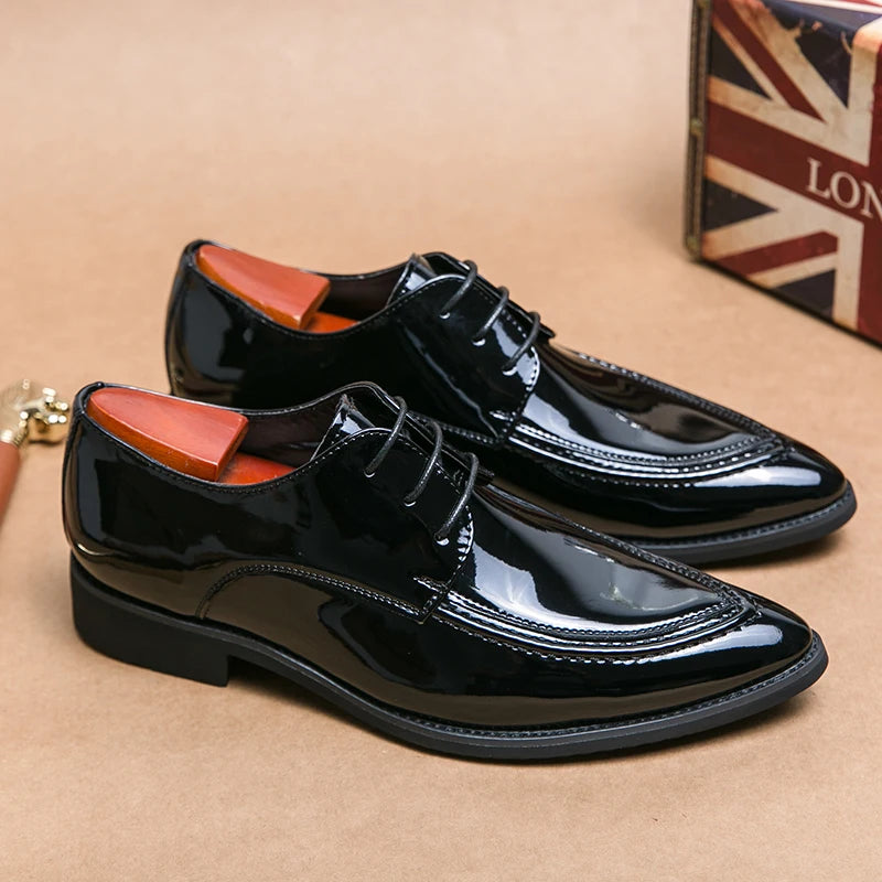 Classic Men Tuxedo Wedding Shoes Luxury Gradient Green Shiny Patent Leather Derby Shoes Pointed Toes Formal Business Dress Shoes