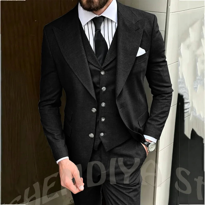 Light Gray Men Suit Business Three Piece Classic Design Single Breasted Peaked Lapel Blazer Vest Pants Formal Office Party Set