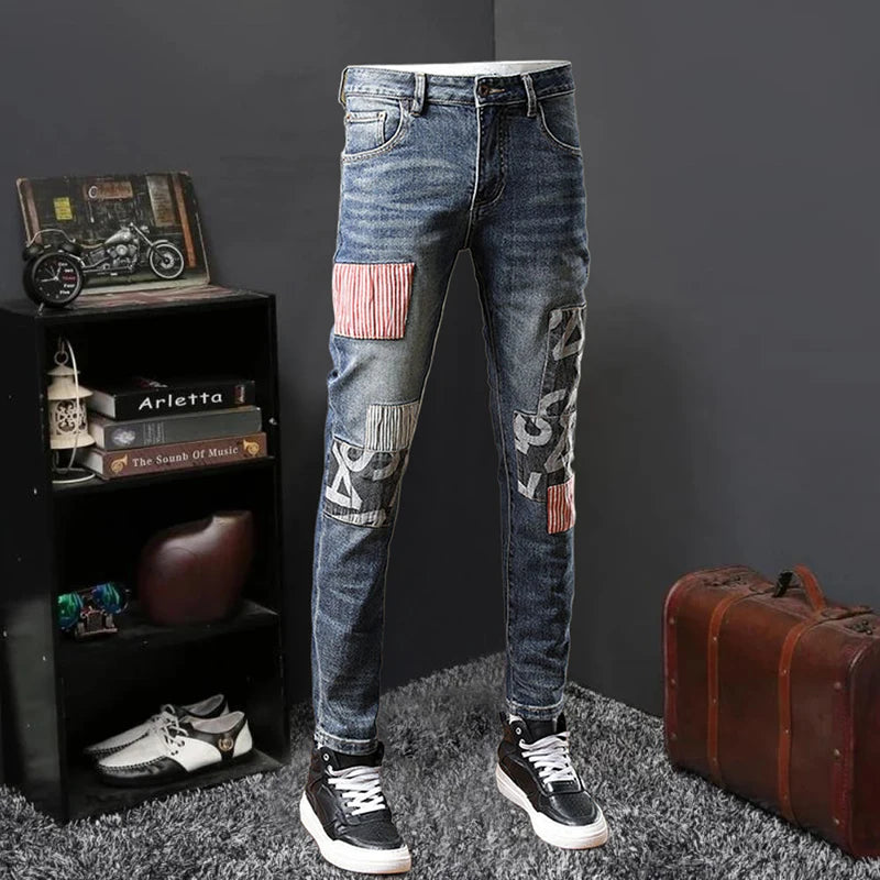 Men d'Europe Patch Slim Skinny Blue Jean Streetwear Jean lavé Elastic High Street Hip Hop Pant Men Vaqueros Hombre Jean