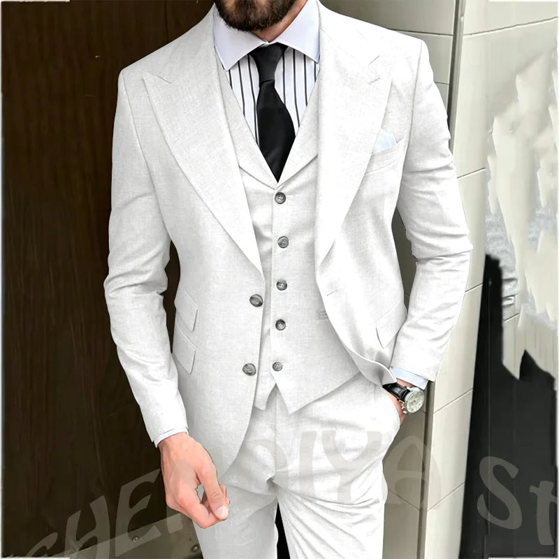 Light Gray Men Suit Business Three Piece Classic Design Single Breasted Peaked Lapel Blazer Vest Pants Formal Office Party Set