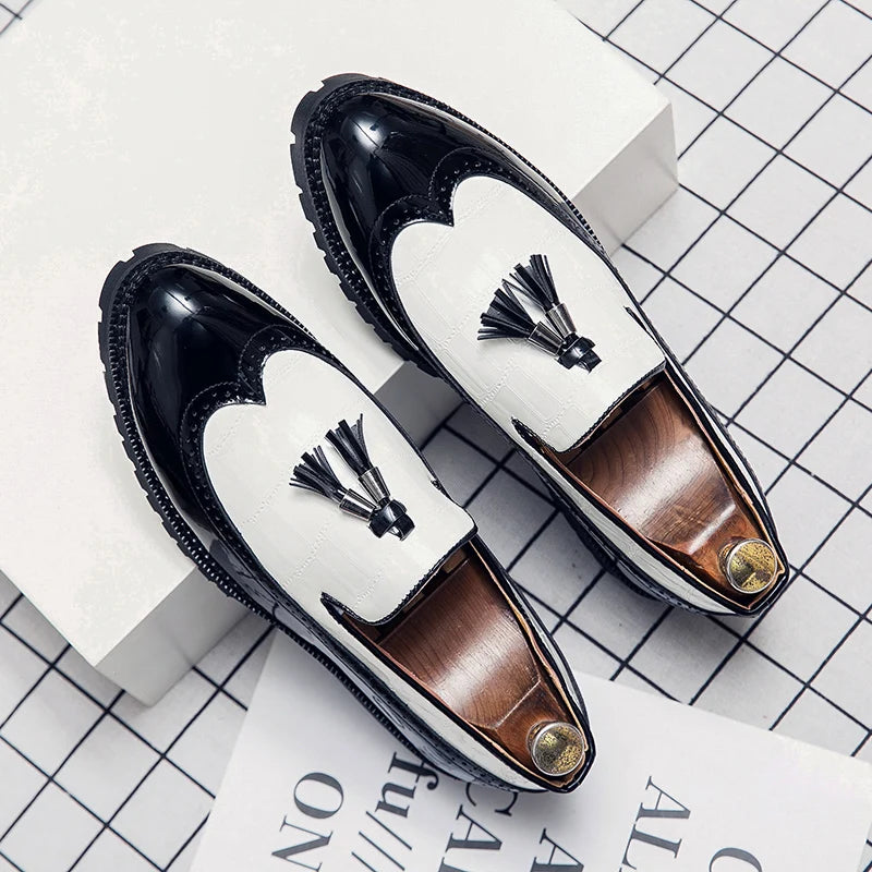 Pointed retro leather shoes for men Business casual patent loafers men's lace-up moccasins elegant luxury shoes social shoe male