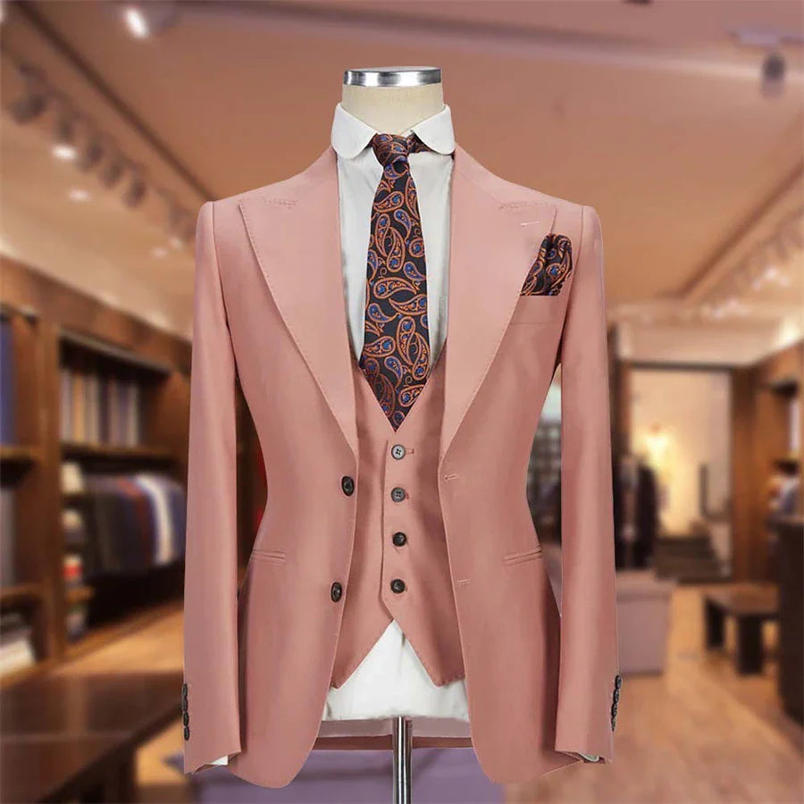 Klassische Herbst/Winter -Pink -Bräutigam/Bräutigams -Anzüge für Hochzeitsfeier Customized Business Office Blazer Weste Hosen Herrenanzug